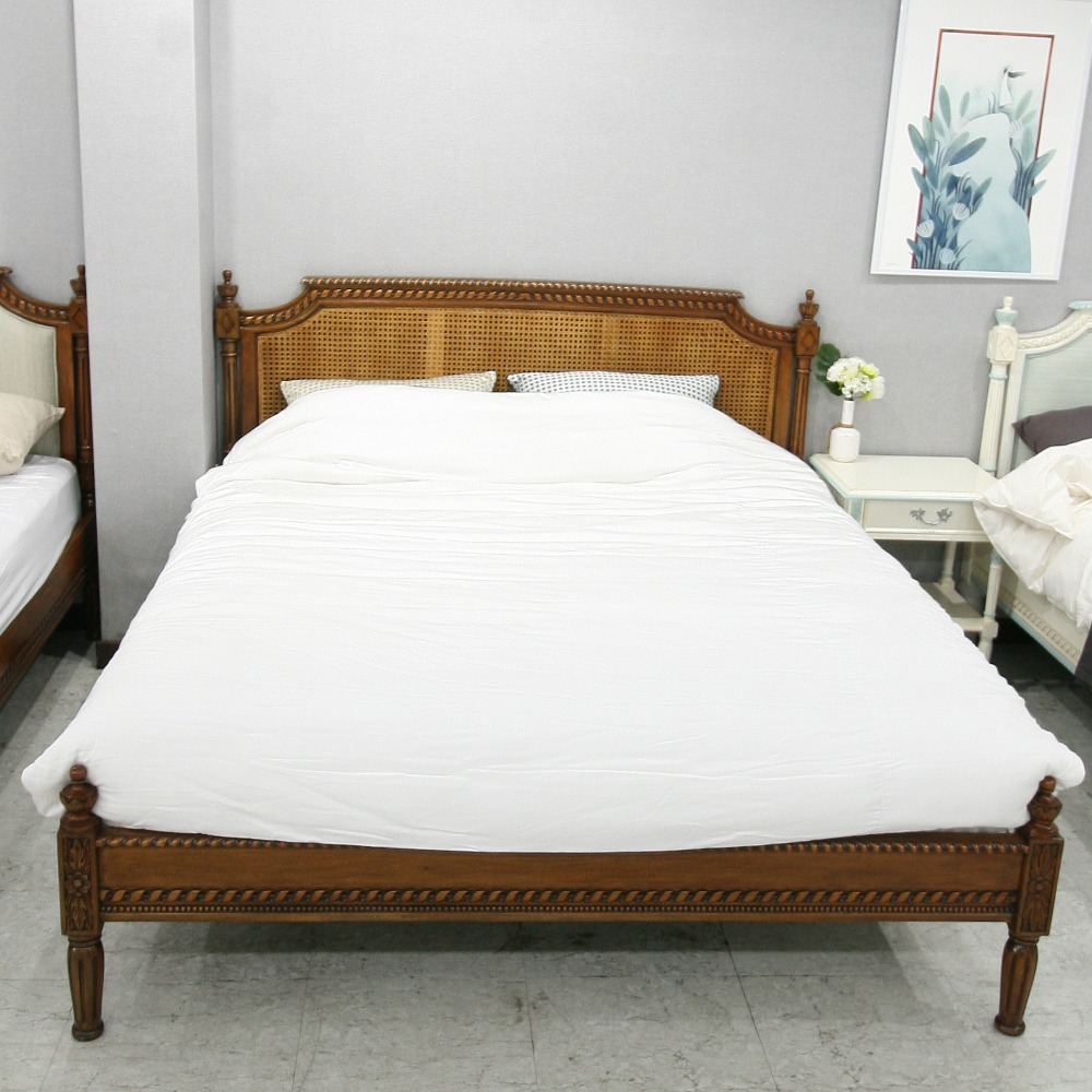 Louie Rattan Bed